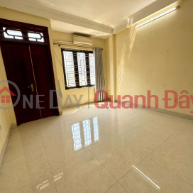 Whole house for rent on Luong Khanh Thien street, 45m x 5 floors, 5 bedrooms, 15 million VND, contact 0377526803 _0