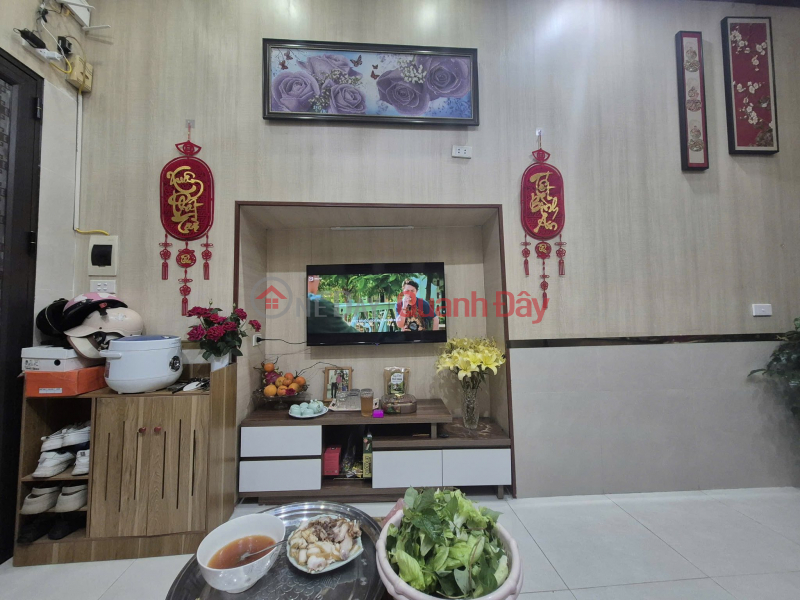 Bán gấp giá rẻ nhà Nguyễn Đức Cảnh 2 tầng, 17m, mặt tiền 3.8m, 1.9 tỷ Hoàng Mai. Niêm yết bán