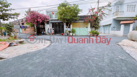 Land for sale in Hoa An, in crowded residential area, wide asphalt road, price only 1 billion 750 _0