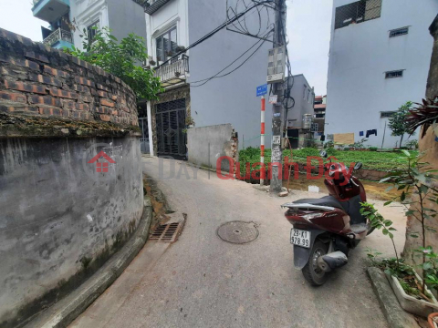 Land for sale in Kim Quan, Viet Hung 42m near car, asphalt road for only 3 billion Contact: 0936123469 _0