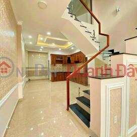 HOUSE FOR SALE Plot - 3 storeys - 4 bedrooms - horizontal 4.5M - XH - BINH PHUOC BRIDGE - ICH 5 BILLION _0