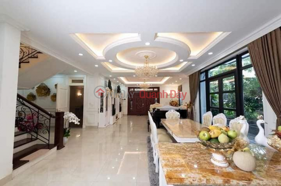 House for sale on Truc Bach Street, West Lake, Unmatched Front 11m, Area 180m2 Price Only 40 Billion 0918086689 Sales Listings