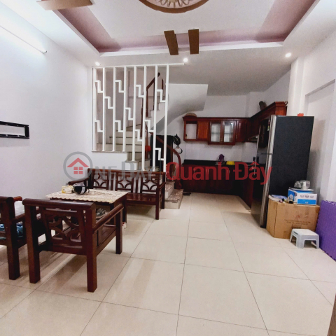 Cho thuê nhà ngõ 141 Nam Dư, 4 tầng x 35m2, 2 ngủ, 8.5 Triệu _0