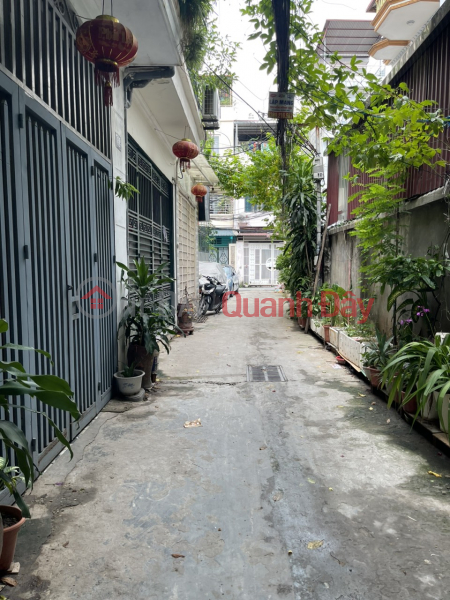 Property Search Vietnam | OneDay | Nhà ở, Niêm yết bán, CẦN BÁN NHÀ CẤP 4 – NGUYỄN VĂN CỪ - NGÕ TO Ô TÔ 7 CHỖ ĐỖ CỬA - GẦN HỒ HOÀN KIẾM - GIÁ CHỈ 80 Tr/m2