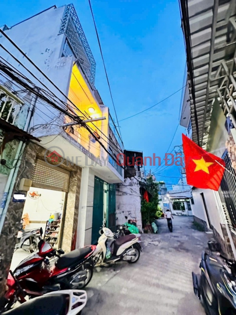 Right next to Hanh Thong Tay Church - Truck alley - 3-storey reinforced concrete - 3 bedrooms _0