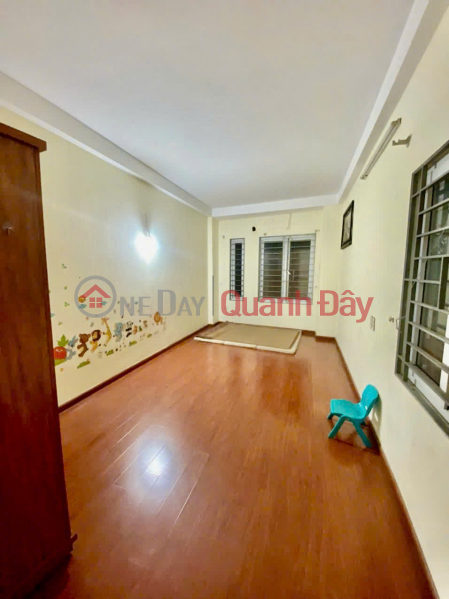 Cho thuê nhà nguyên căn ngõ 143 Nguyễn Chính, 33m² x 5 tầng, 3PN, 4 WC, 9 Triệu chốt Niêm yết cho thuê