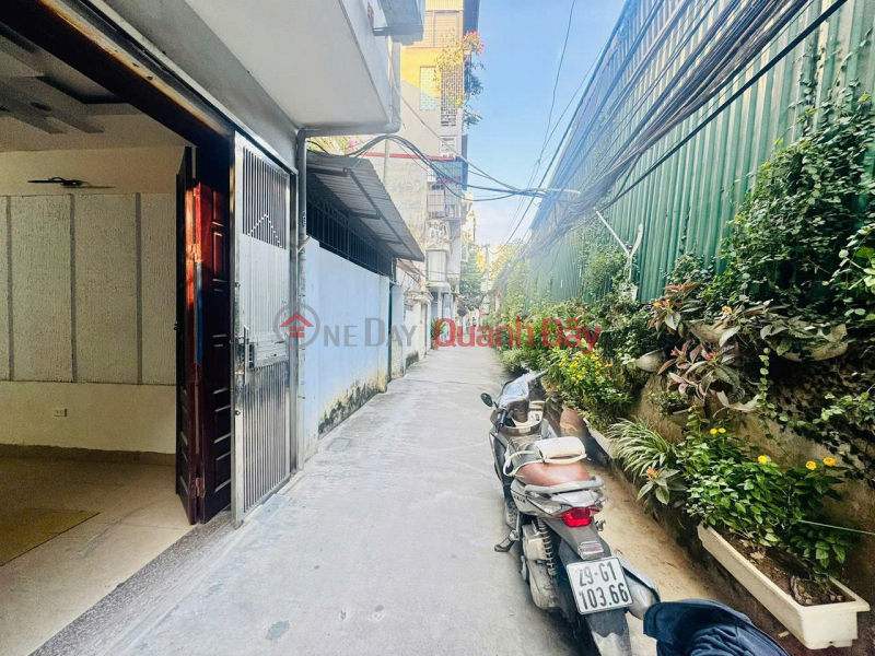 Bán nhà Phan Đình Giót ngõ thông gần phố, trước nhà 3,5m Niêm yết bán