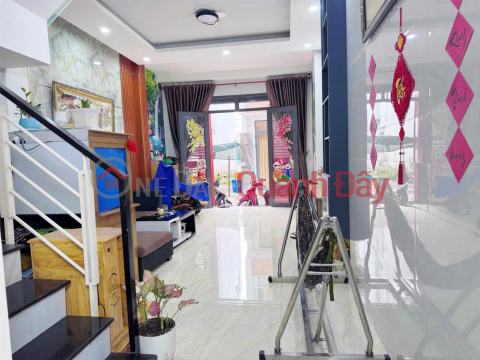 Dao Tong Nguyen Townhouse, 5.5 billion, 4 floors, car road _0