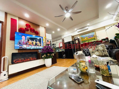 Tòa N08 Thành Thái 118m 3PN, Nội thất siêu đẹp, 12.6 tỷ cạnh công viên Cầu Giấy _0