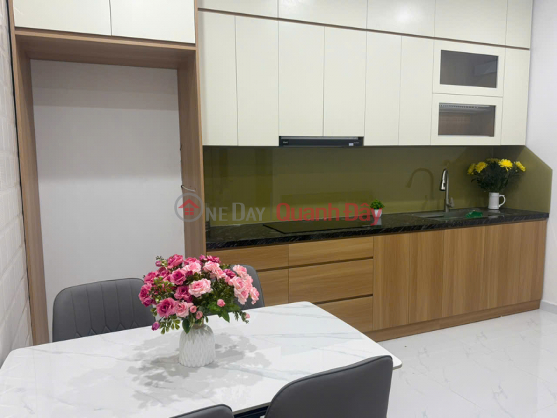 Trương Định 40m2 hơn 8 tỷ ngĩ 3 gác. cách mặt phố trương định 30m Niêm yết bán