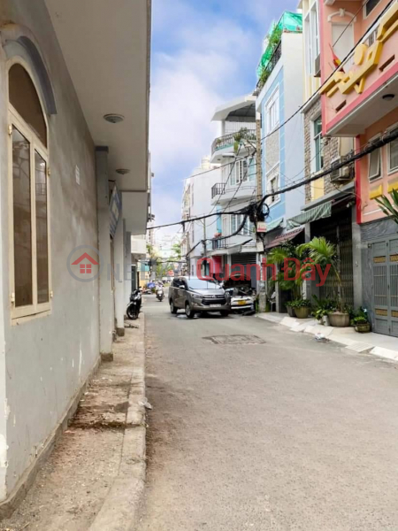 Right at the intersection of Phan Van Tri Binh Thanh 48m Both living and doing business - alley 2 cars Sales Listings