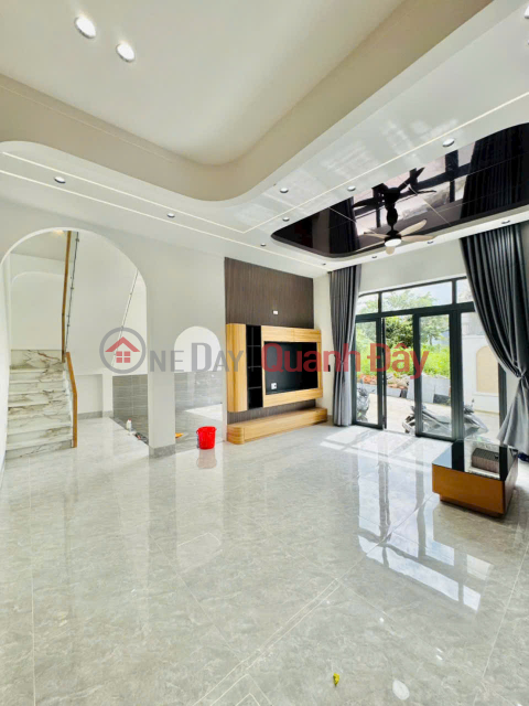 Bán nhà 1 trệt 1 lầu gần cầu Đồng Khởi, sân oto, đường oto chỉ 3 tỷ 790! _0