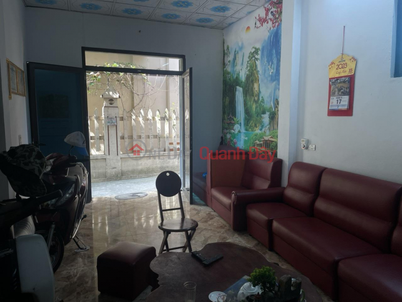 Owner needs to urgently liquidate 3-storey house 33.5 on actual book 41m Hoi Phu village, Dong Hoi commune, Dong Anh just over a dozen Sales Listings