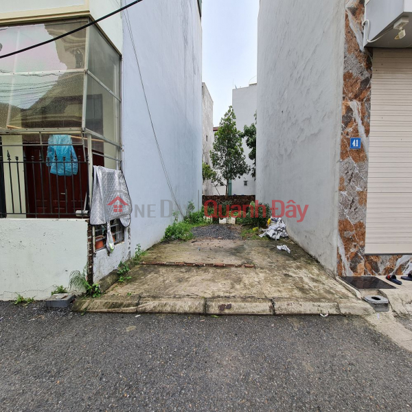8 billion VND for a 60m2 plot of land with car access in the center of Trau Quy, next to the Agricultural University. Contact 0989894845 Sales Listings