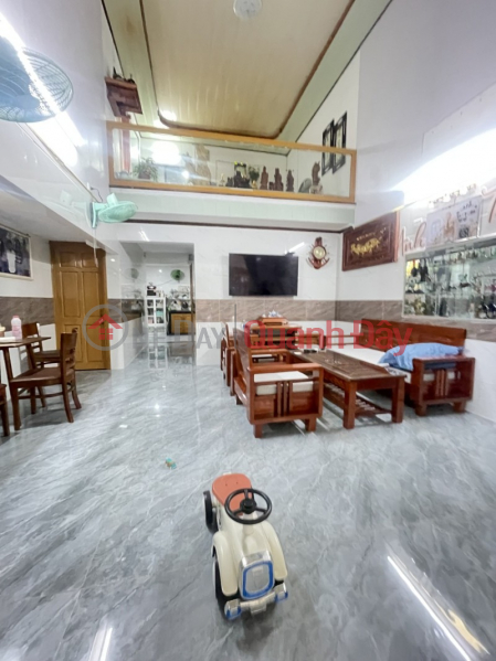 ► Alley house with car parking at Truong Dinh gate, 65m2, spacious, over 3 billion Sales Listings