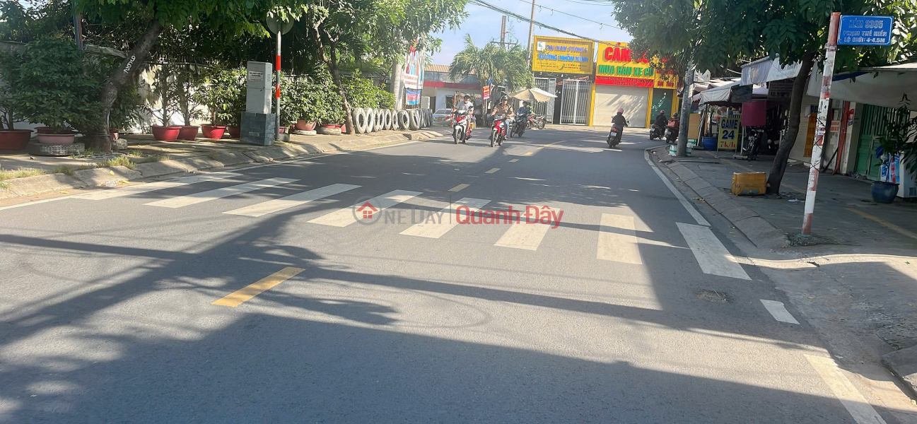 House for sale on Pham The Hien street front (4.5x13) ward 7 district 8 price only 6.8 billion Vietnam Sales | đ 6.8 Billion