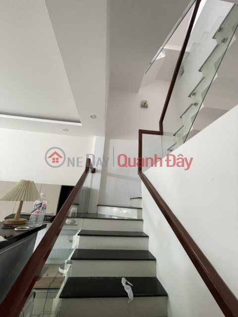 ► Frontage on Cao Xuan Duc Street, Hai Chau District, 60m2, 3 solid floors, 7.x billion VND _0