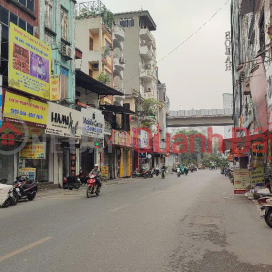 Owner urgently needs to sell a house right on Chien Thang street, a rare opportunity, act fast. Area: 30\/42m2, 5 floors, price 10.5 billion VND. _0