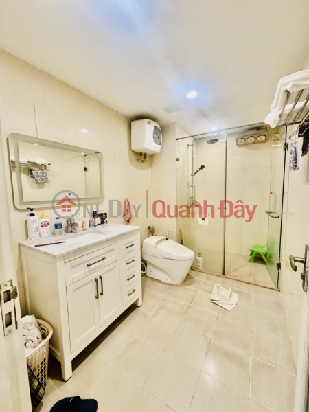 , Please Select | Residential | Sales Listings đ 9.9 Billion