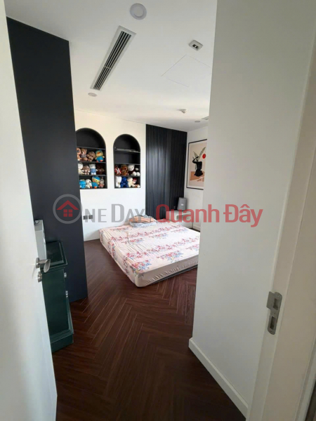 đ 12 tỷ Chuyển nhượng căn 3PN diện tích 110m2 tòa C6 Vinhomes D’Capitale,