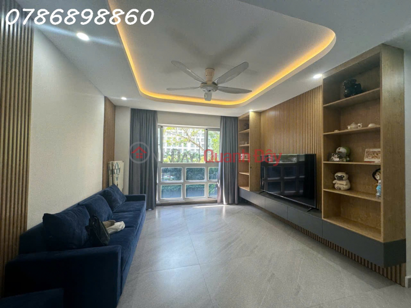 Please Select, Residential Sales Listings đ 10.7 Billion