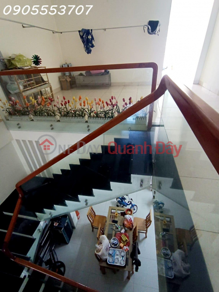 ONLY 3.x billion - SELLING 2-storey house in Hoa Xuan, near Pham Hung, Cam Le bridge, Area: 5x24m Sales Listings