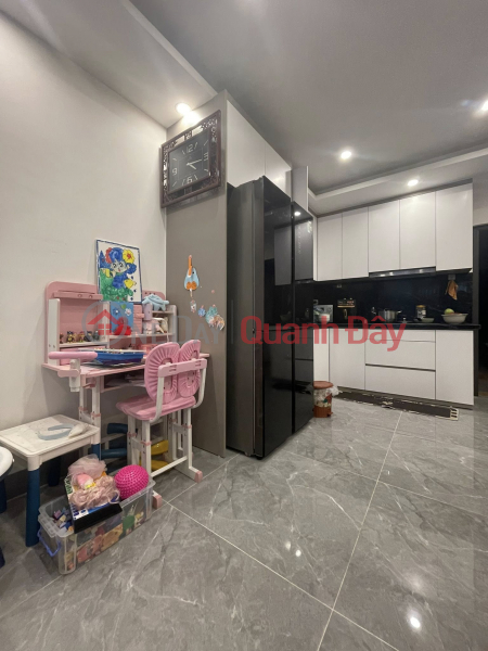 đ 6.7 Billion Parking available, Ground floor, Hoang Quoc Viet Shopping Center, 45\\/75m², 2 bedrooms, 2 bathrooms, Beautiful design, 6.7 billion VND