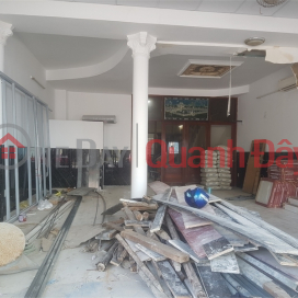Space for rent next to Nam Ky Khoi Nghia Market, TPVT _0
