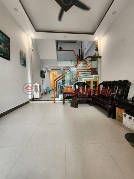 ► House in Ha Huy Tap alley near District Police Station, 64m2, 3 beautiful floors, 3.6 billion Sales Listings