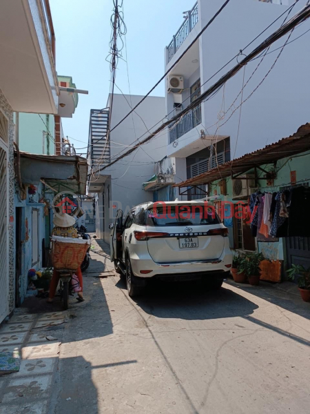 NGUYEN THI THAP TAN HUNG CAR HOUSE FOR SALE DISTRICT 7 CHEAP 5.6TY Sales Listings