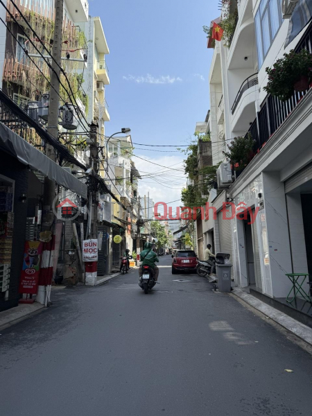 đ 9 Billion **House for sale in alley 736 Cach Mang Thang 8, ward 5 Tan Binh (4*15.5); only 9 billion