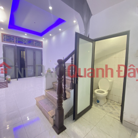 Cho thuê nhà nguyên căn tại 762 Phố Bạch Đằng, ô tô gần, 35m² x 5 tầng, 5N, 4 WC13.5 triệu/th. _0