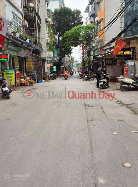Land for sale in Me Tri, alley facing car parking, business, 80m 16 billion Vietnam | Sales đ 16 Billion