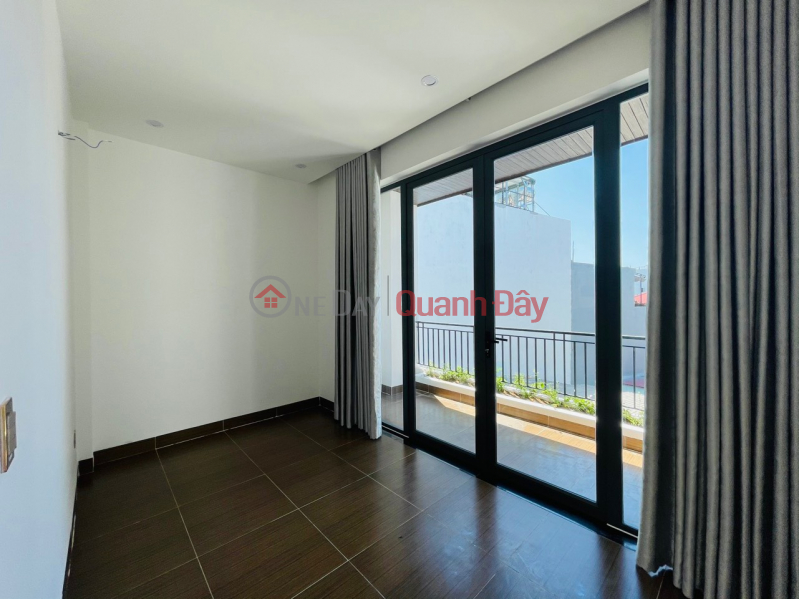 đ 3.55 Billion Newly built house with 3 floors, 3 Thai Thi Boi cars, near Thanh Khe beach, Da Nang