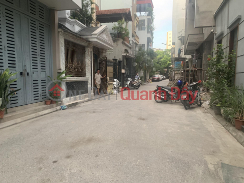 nhà đẹp Nguyễn Văn Cừ, 70m x 5tầng, trung tâm Gia Thuỵ, gara, ôtô tránh _0