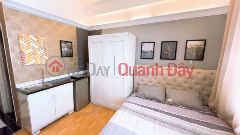 Beautiful house with 3 bedrooms, full high-class furniture, car alley Mac Dinh Chi _0