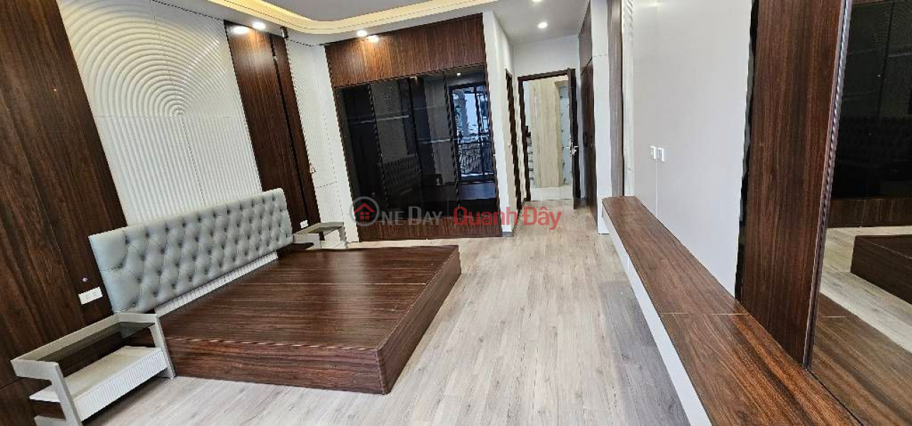 House for sale in alley 74 Thuong Thanh, 53m² x 5 floors, brand new elevator, car access nearby, just over 10 billion VND (negotiable). | Vietnam Sales, đ 10.8 Billion