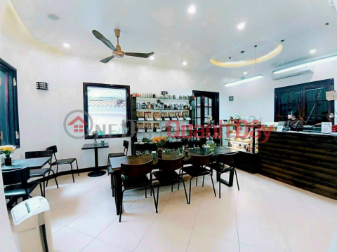 Family for sale 200m2, To Ngoc Van street, Tay Ho street, 10m2 street _0