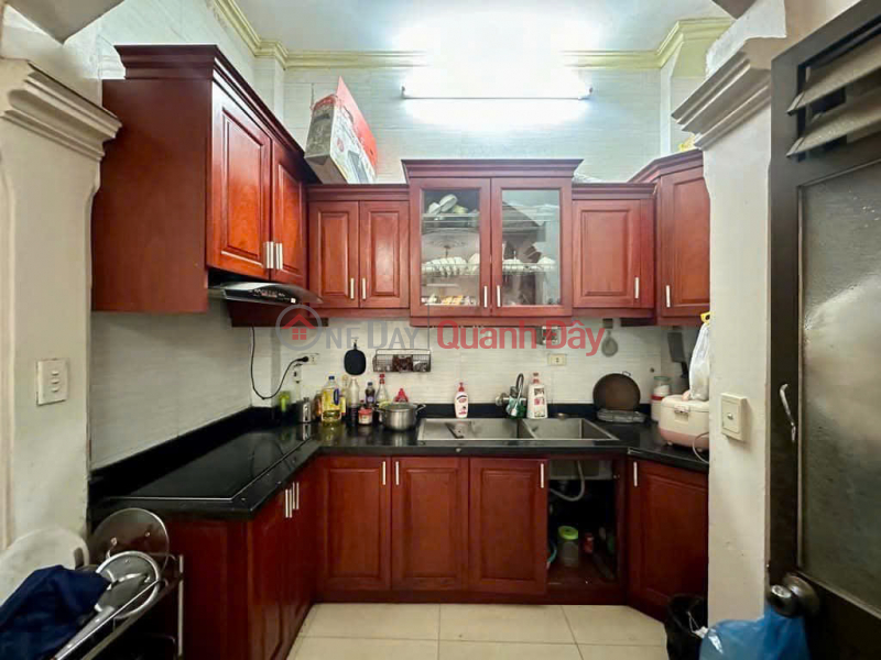 Bán nhà 30m², 3PN, 3WC, 4 tầng, ngõ 220 Nam Dư, Lĩnh Nam, 6.3 tỷ Niêm yết bán