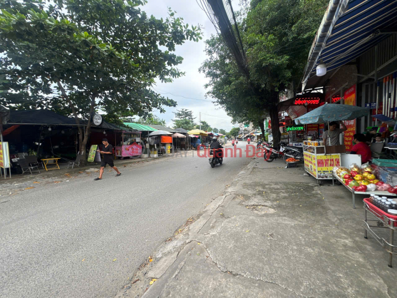 MẶT TIỀN KINH DOANH TRUNG TÂM DĨ AN – DÃY TRỌ 2 TẦNG NGANG 10M – THU 70TR/THÁNG – 416M² FULL THỔ CƯ Niêm yết bán