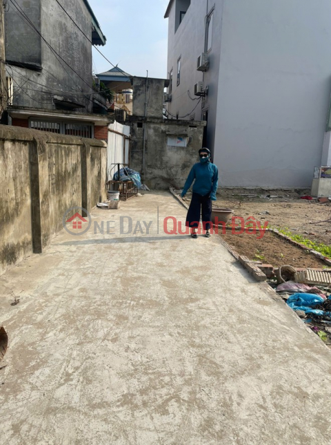 Urgent sale of beautiful land in Vinh Trung - One house away from the main road, near the Olympic area - Ideal for building a home or investment. _0