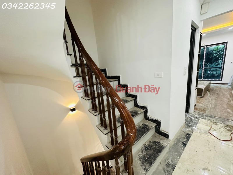 đ 7.4 Billion House for urgent sale in Dao Tan, Ba Dinh, near the street, brand new 5 floors, area 40m2, approximately 7 billion.