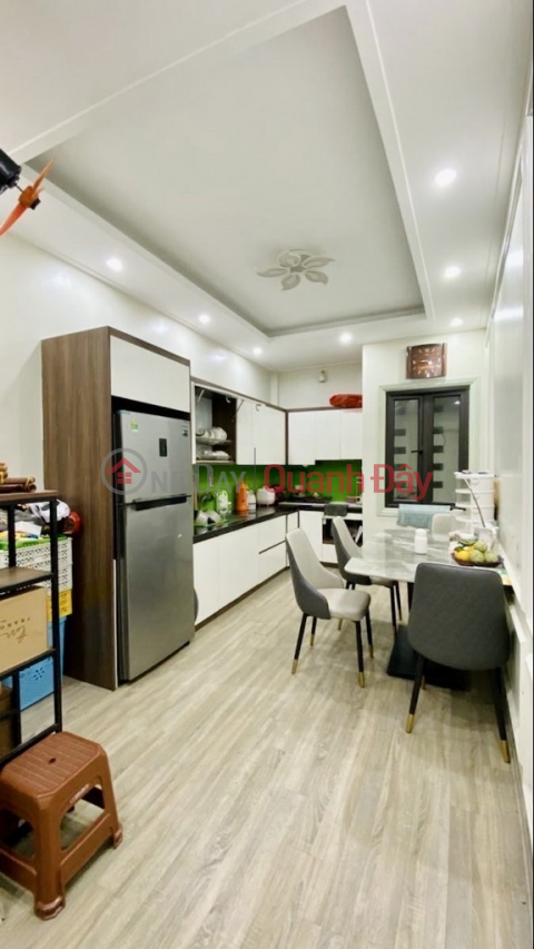 XUÂN LA 40M 5 TẦNG NGÕ NÔNG THOÁNG Ô CHỜ THANG MÁY 11 TỶ 500 _0