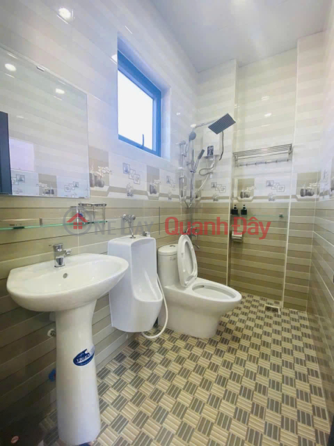 Villa for rent with 5 bedrooms on Me Linh Street, Ward 9, Da Lat, price 17 million VND. _0