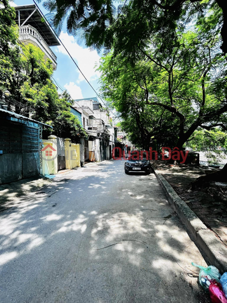 House for sale in Tay Ho, 55 m2, CAR Do Cua, 9 billion 8 Sales Listings