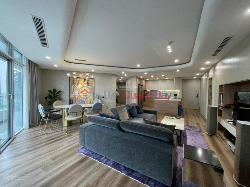 Penthouse apartment for rent in Vinhomes Metropolis Lieu Giai, cheap, fully furnished Vietnam | Rental, đ 150 Million/ month