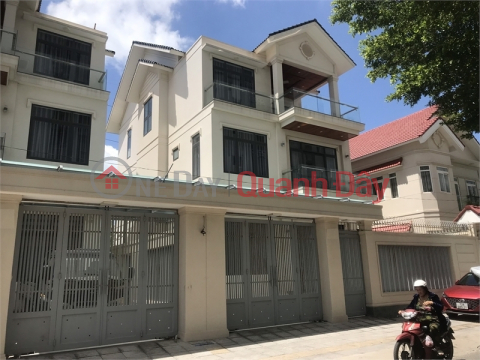 Nice house for rent with 1 ground 2 floors next to Rach Dua Market, 30\/4 street, TPVT _0