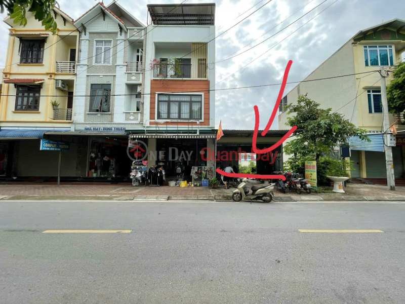 OWNER SELLS LAND LOT ON MAIN ARRAY FOR DAY AND NIGHT BUSINESS IN THUY HUONG-CHUONG MY Sales Listings