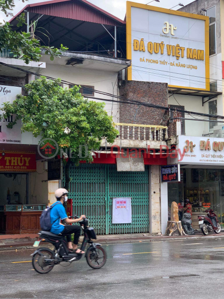 The owner needs a house on Chien Thang Song Lo Street - Group 2, Tan Quang Ward - Tuyen Quang City. Vietnam | Rental, ₫ 12 Million/ month