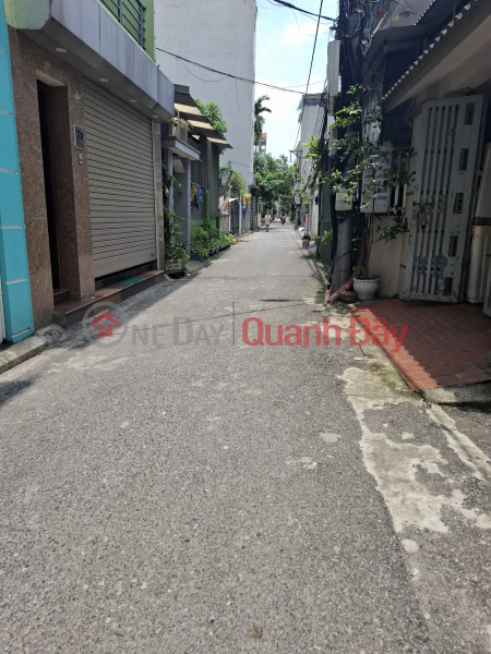 Property Search Vietnam | OneDay | Residential | Sales Listings | House for sale C4 Giang Bien 40m Corner lot, car only 4 billion TL. Contact: 0936123469